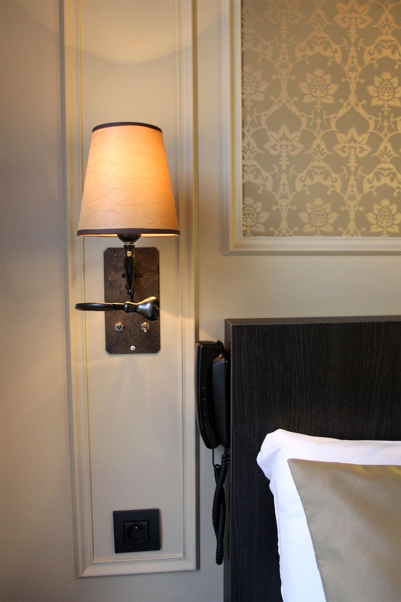 Best Western Le Montmartre - Saint Pierre Париж Екстериор снимка