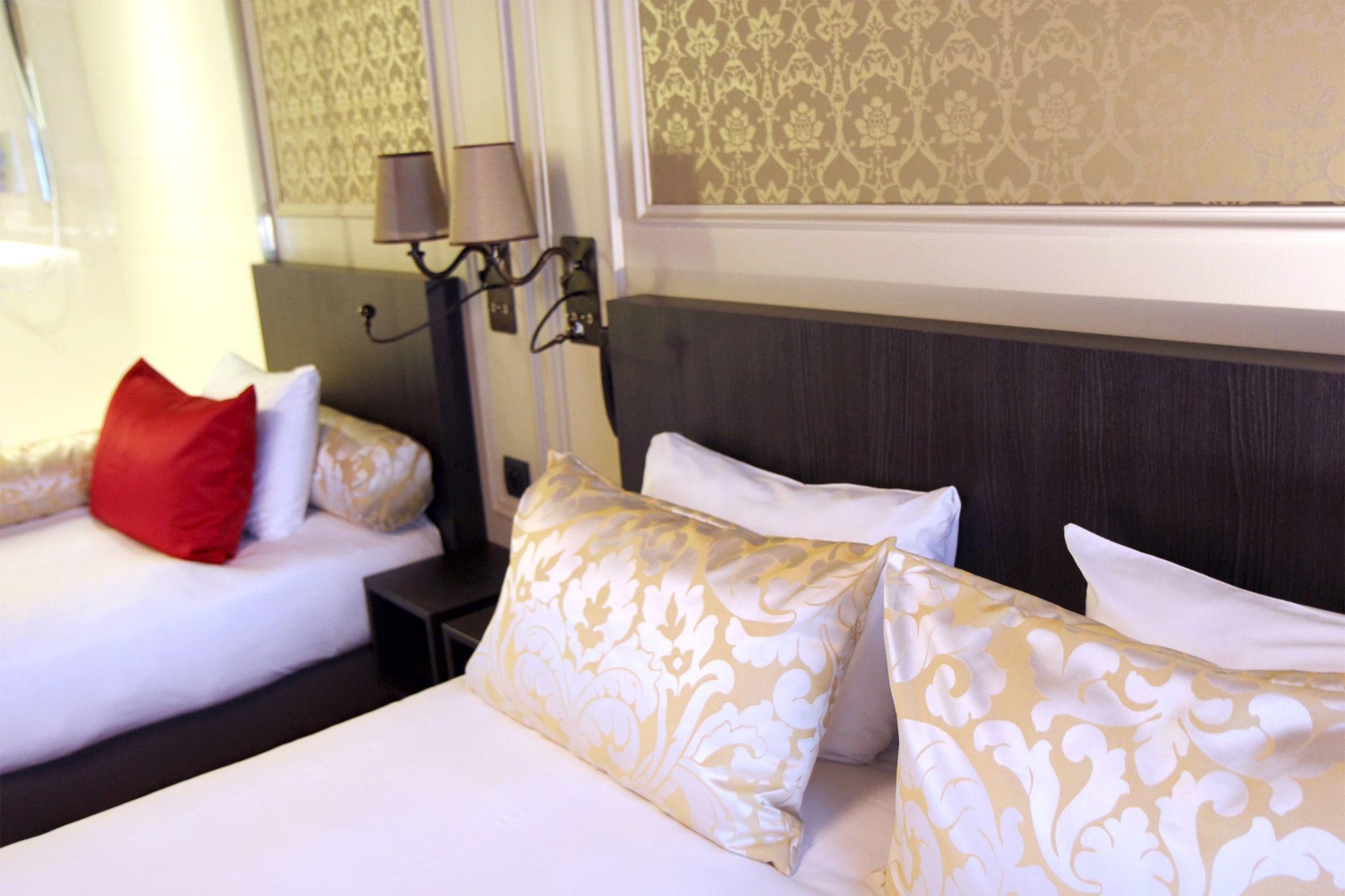 Best Western Le Montmartre - Saint Pierre Париж Екстериор снимка