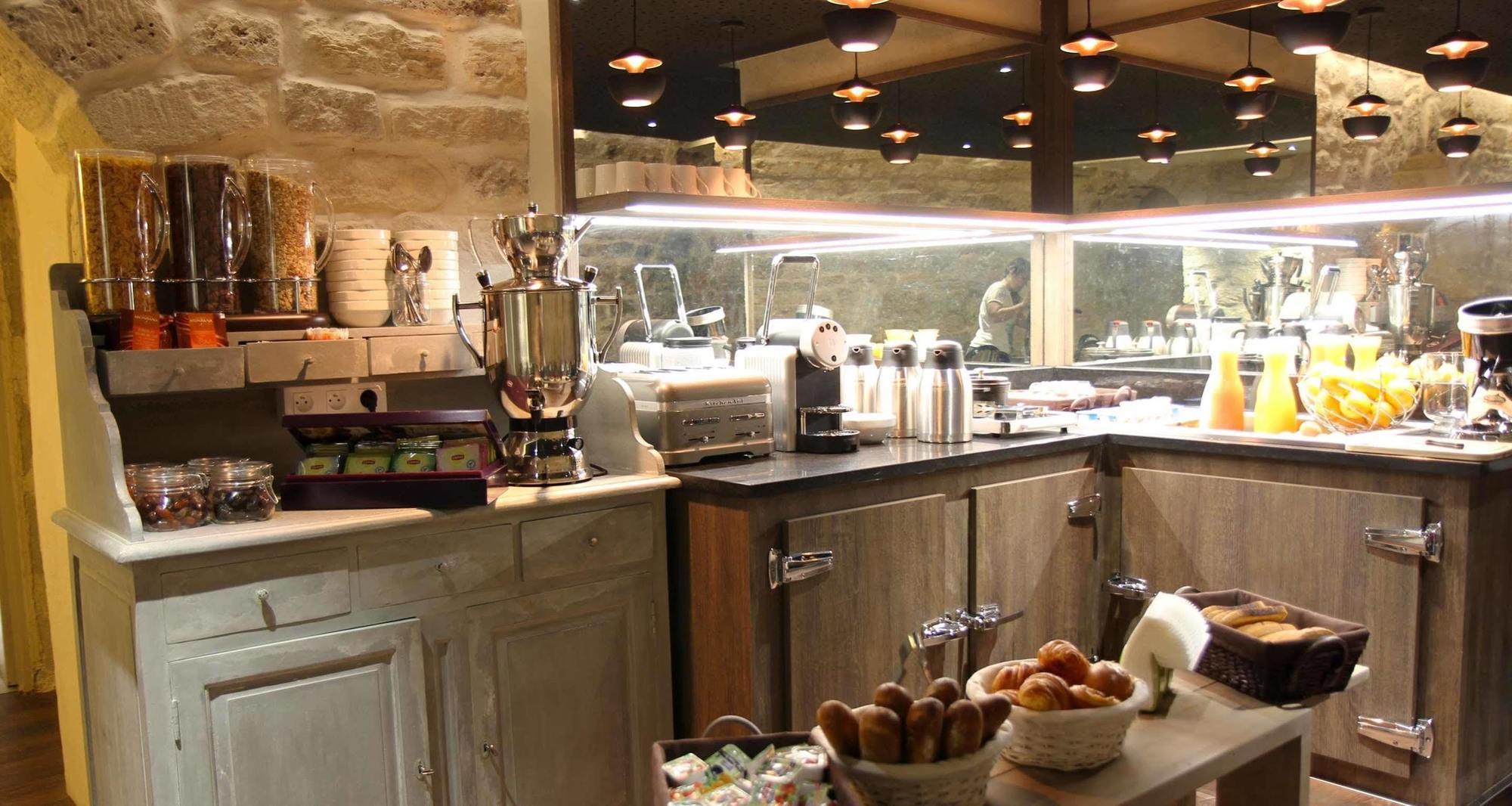 Best Western Le Montmartre - Saint Pierre Париж Екстериор снимка