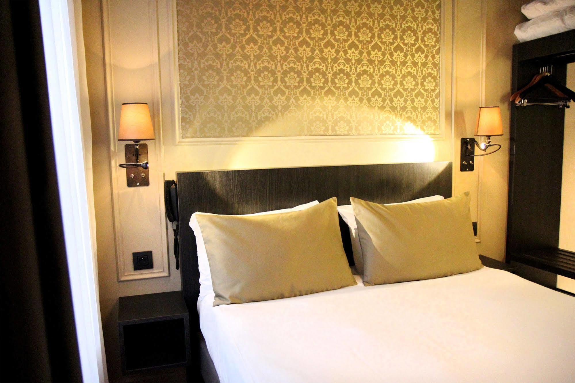 Best Western Le Montmartre - Saint Pierre Париж Екстериор снимка