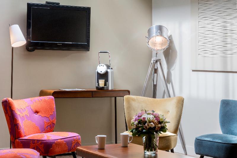 Best Western Le Montmartre - Saint Pierre Париж Екстериор снимка